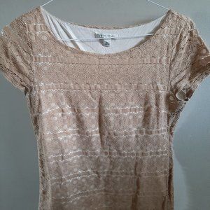 Banana Republic Beige Lace Short Sleeve Top Size10